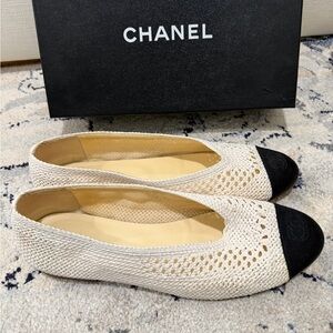CHANEL White and Black Crochet Flats